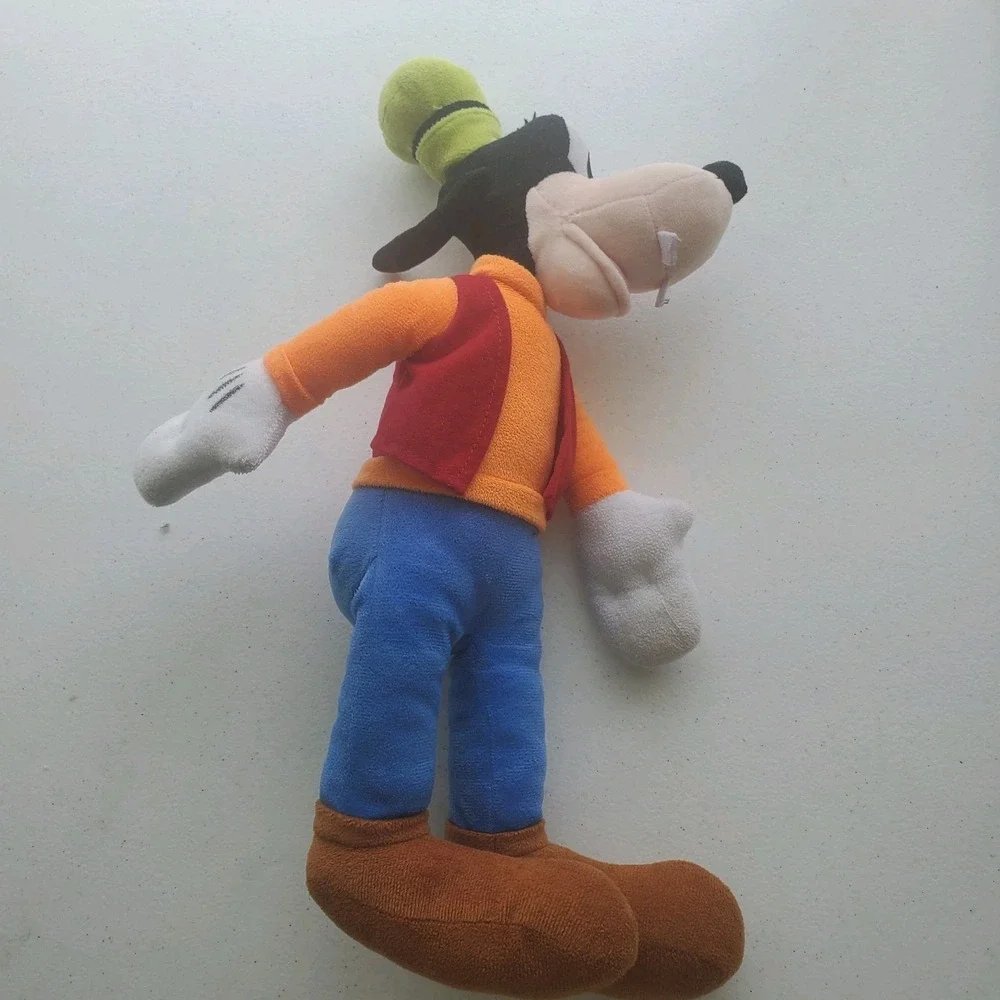 Disney Goofy Doo 17-inch Plush, Play Only‎ Red Blue